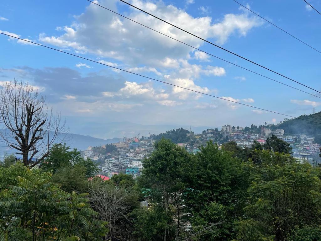 La Colline Resort Kohima Bagian luar foto