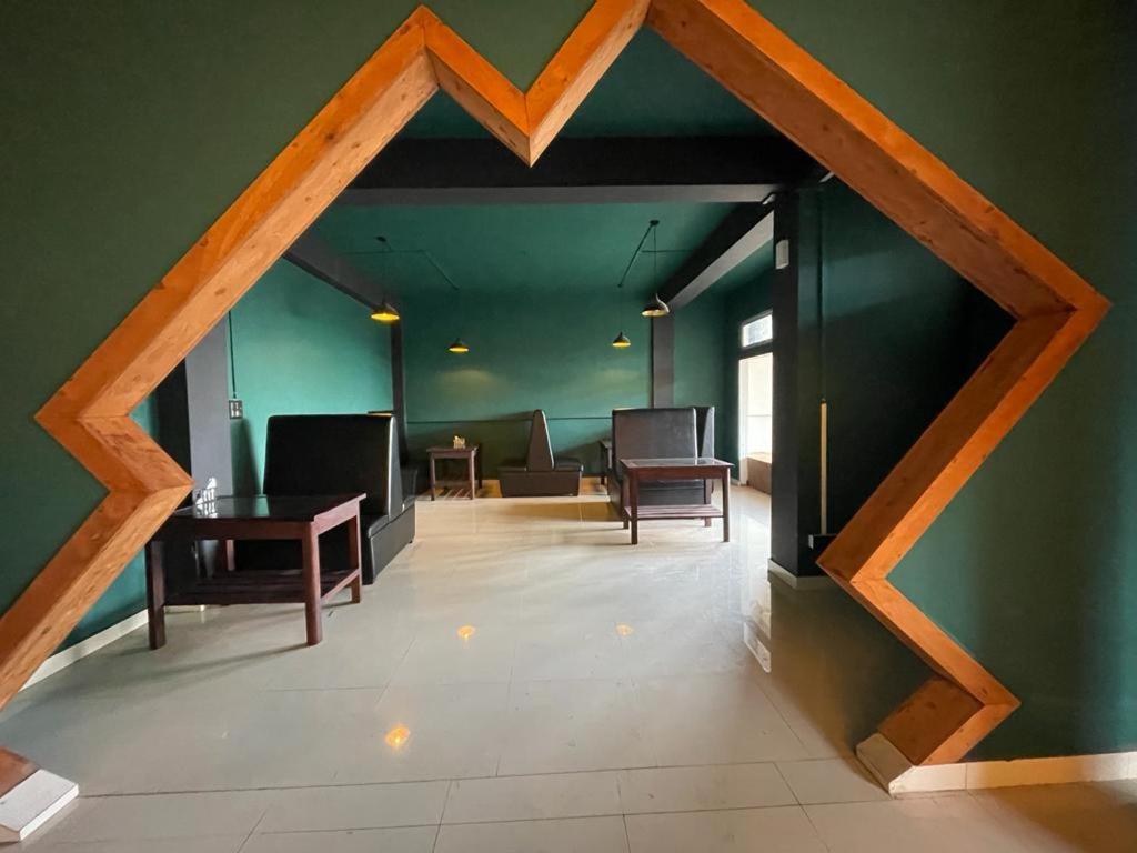 La Colline Resort Kohima Bagian luar foto