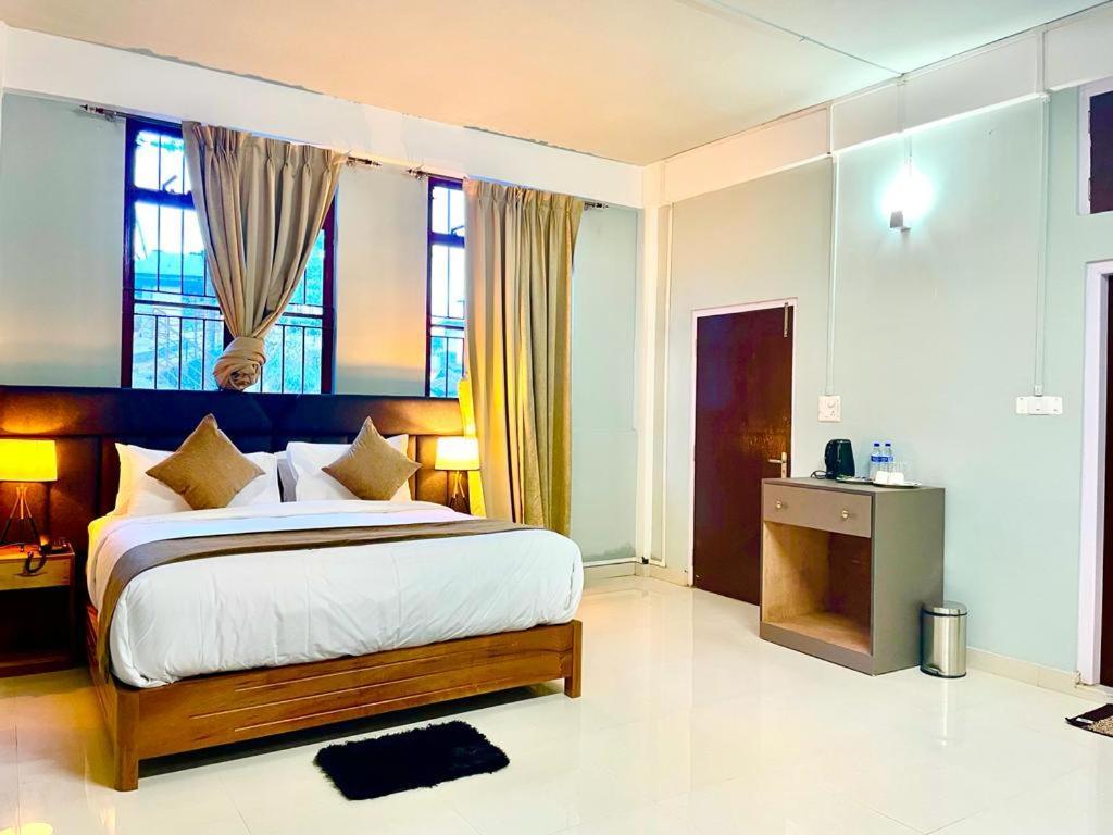 La Colline Resort Kohima Bagian luar foto